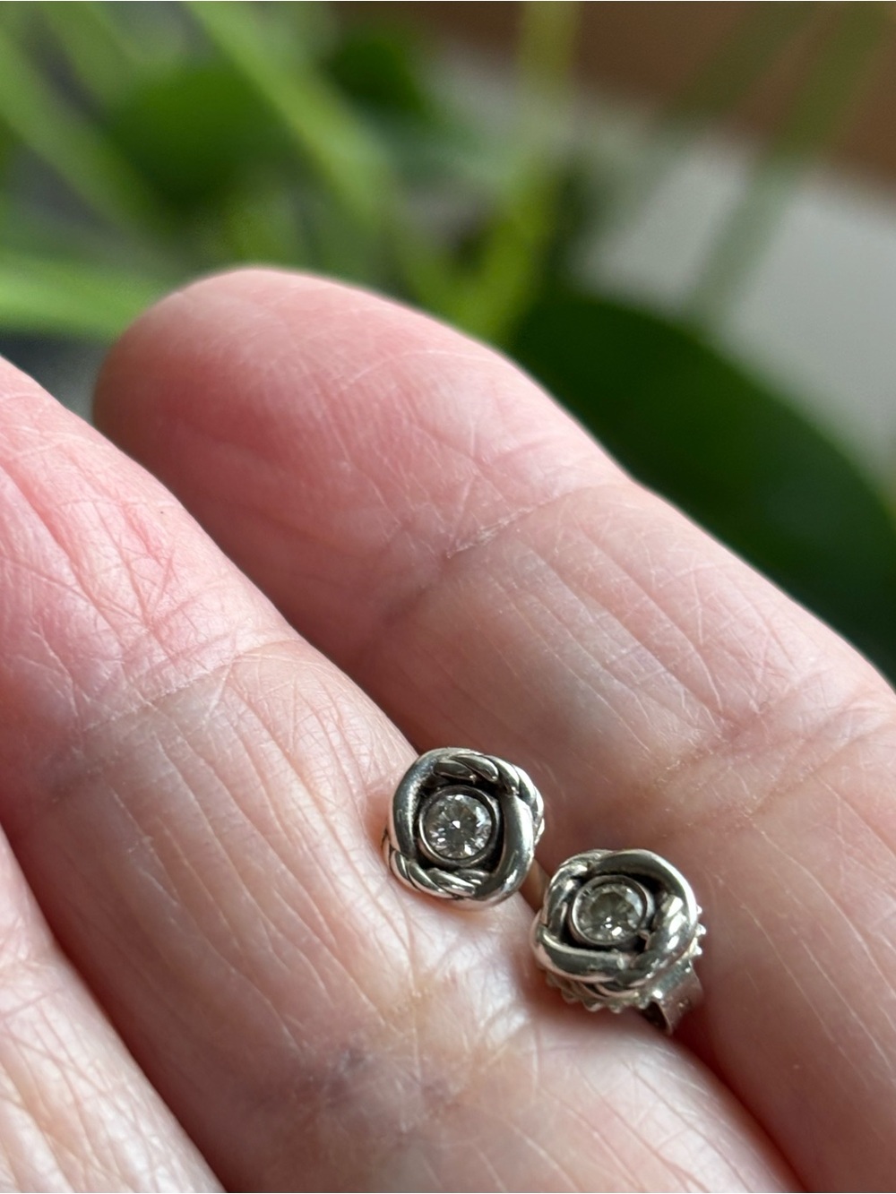 David Yurman Infinity Knot Diamond Stud